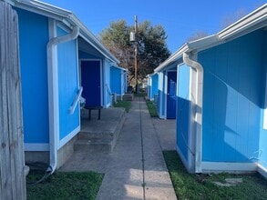 Building Photo - 8208 Sam Rayburn Dr