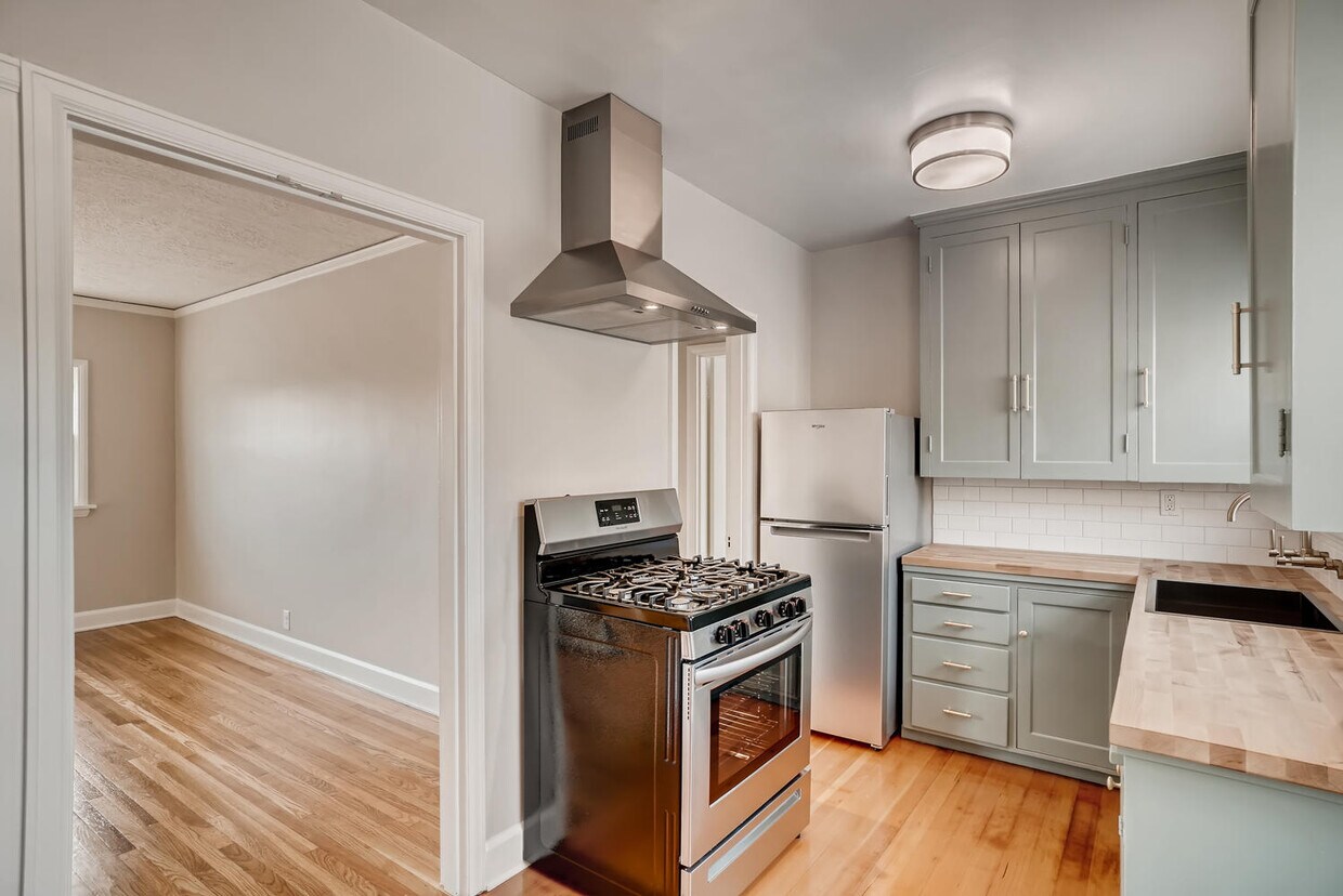4114 NE Fremont St Unit 3, Portland, OR 97212 Apartments in Portland