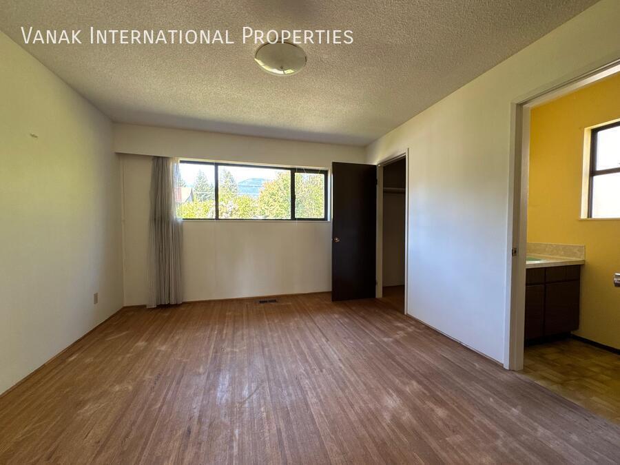 Primary Photo - 4BR Rental Home- Prime North Vancouver
