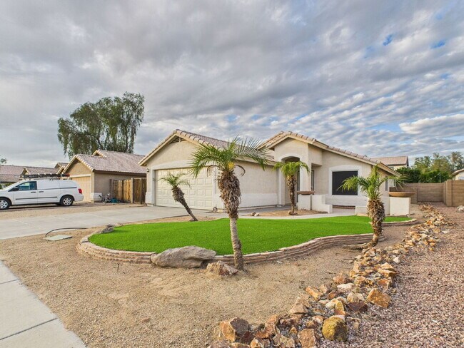 Foto del edificio - Charming Butler Place Home with a Swimming Pool