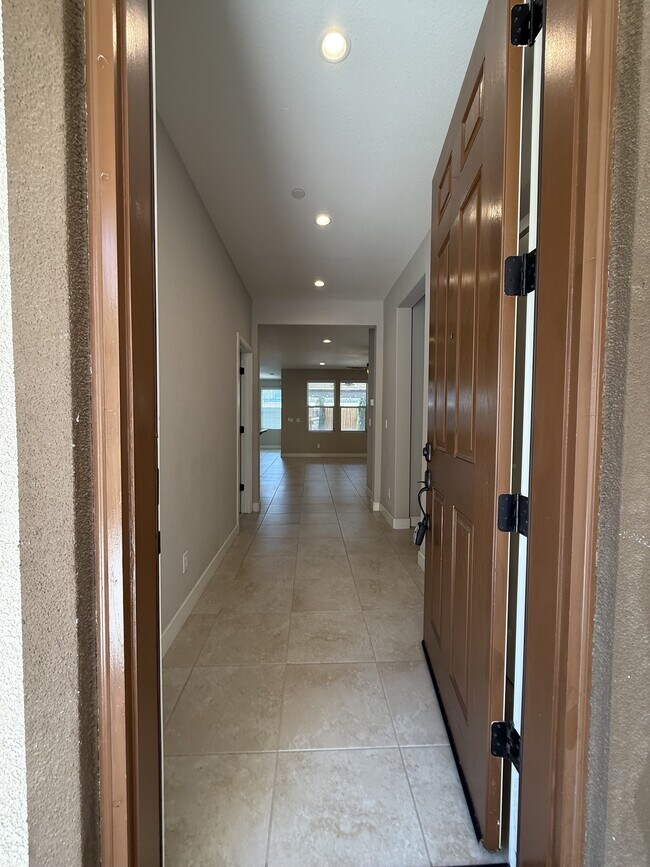 Foto del edificio - 350 Wishon Ave W