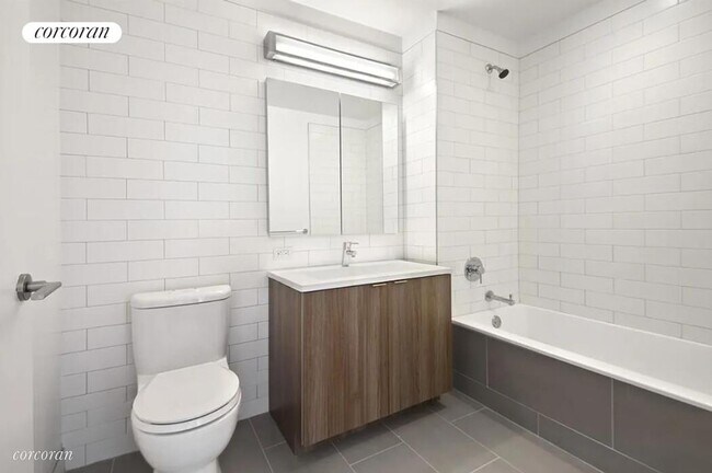 Foto del edificio - 23 W 116th St