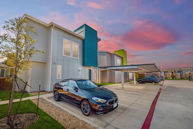 Foto del edificio - Cozy Elegance: Tour Our Upscale 1 Bedroom ...