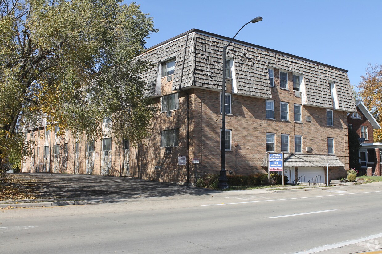Foto del edificio - Somerset Apartments