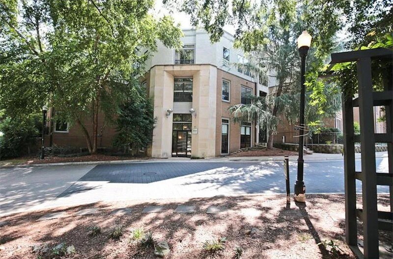 Foto principal - 821 Ralph McGill Blvd NE