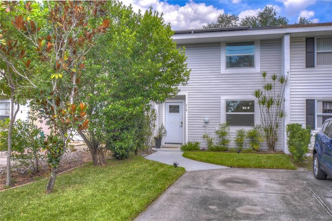 Building Photo - 210 S Malcolm Ct