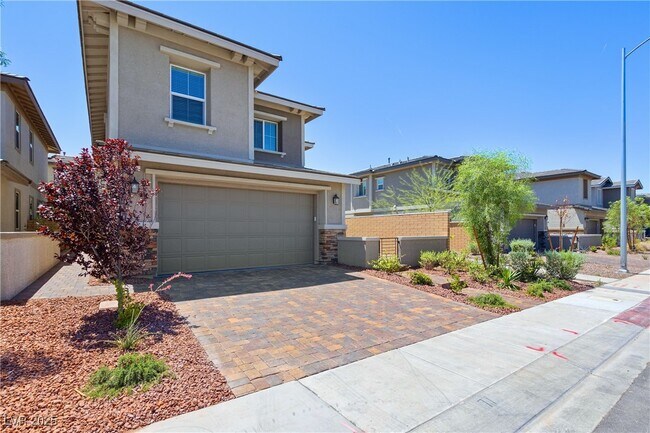 Building Photo - 109 Orchestral Ln