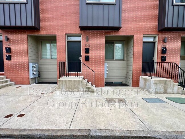 Foto del edificio - 3312 Mantua Ave