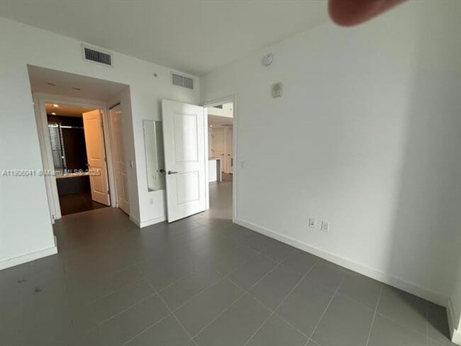 Foto del edificio - 1600 NE 1st Ave