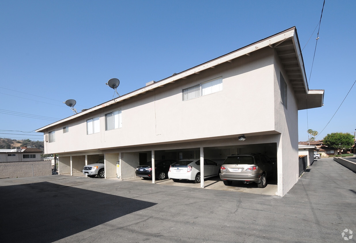 Building Photo - 628 Lemar Park Dr