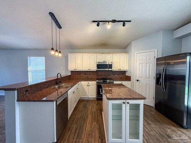 Foto del edificio - 4118 Spinnaker Pl