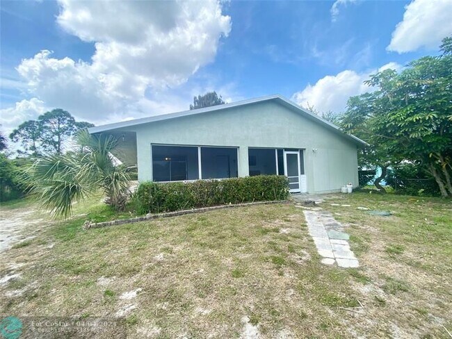 Building Photo - 11003 Ridge Ave