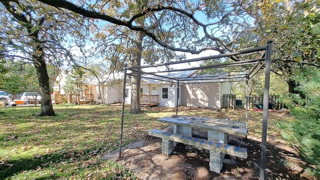 Building Photo - 6271 W Cedar Meadows Ln