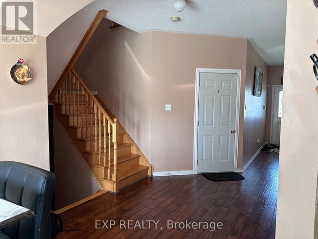 Building Photo - 60 Oranmore Crescent