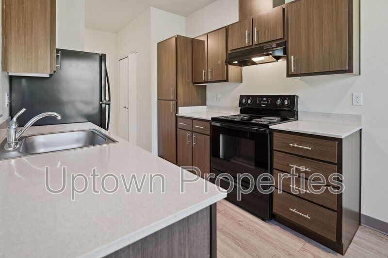 Foto principal - 2655 NE 205th Ave