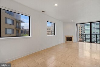 Building Photo - 1117 New Hampshire Ave NW