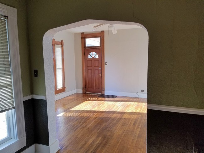 Wood Floors - 802 Columbia Ave