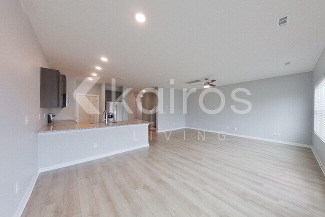 Foto del edificio - 6103 Stonewater Ct