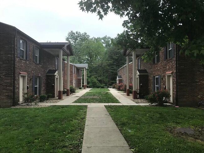 Foto del edificio - 1801 Jamestown Rd
