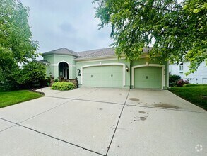 Building Photo - 9003 W 157th Terrace