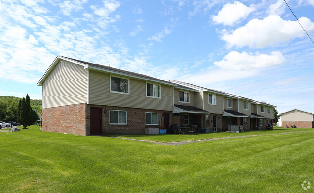 Country Townhomes