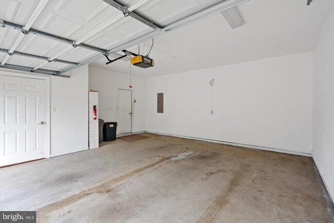 Building Photo - 188 Brittany Ln