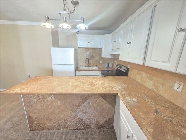 Foto del edificio - 801 Queenswood St