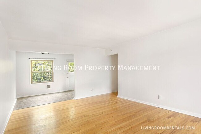 Foto del edificio - 1410 N Webster St