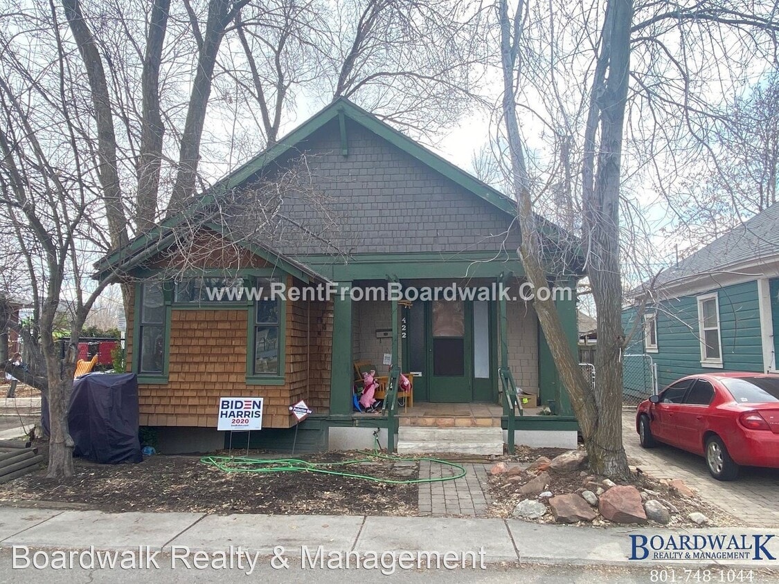 Primary Photo - 2 br, 1 bath House - 422 E Van Ness Place