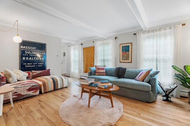 Foto del edificio - 156 Concord Dr