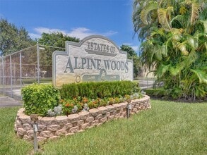 Building Photo - 8662 Bridle Path Ct