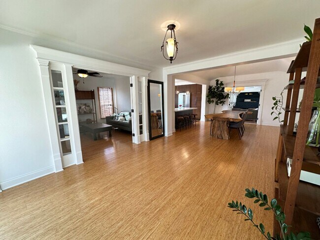 Foto del edificio - 3 Bdrm/2 Bath Mid-Century Home in Golden Hills Neighborhood of Fullerton