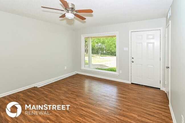 Foto del edificio - 8398 Hickory Cove