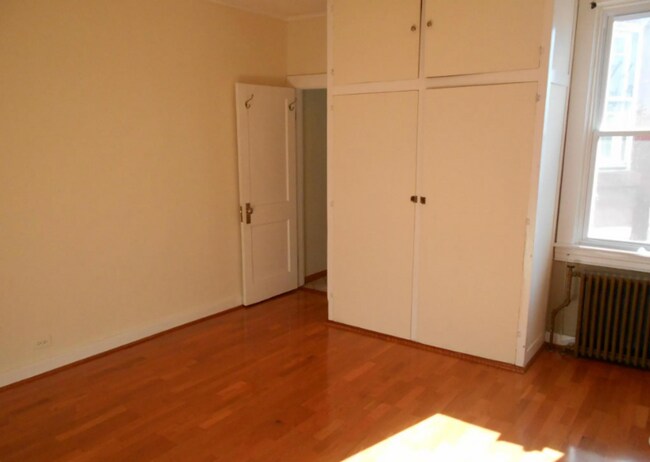 Foto del edificio - 3 BR 2 BA Townhome in the heart of Canton!