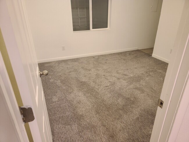 Foto del edificio - 154 Aparicio Dr