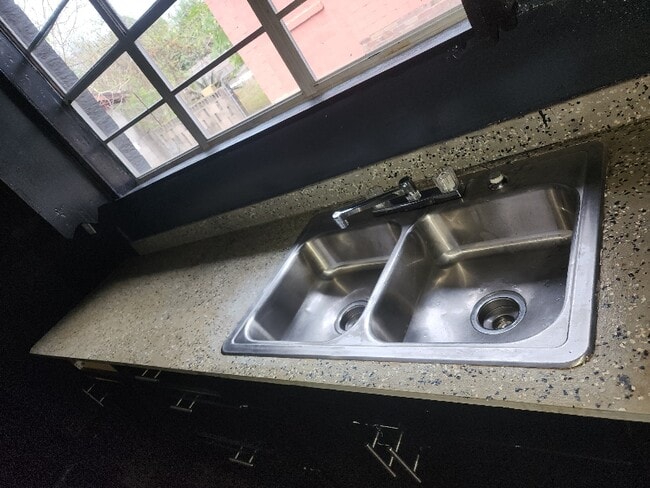 Building Photo - 2138 Tennessee St