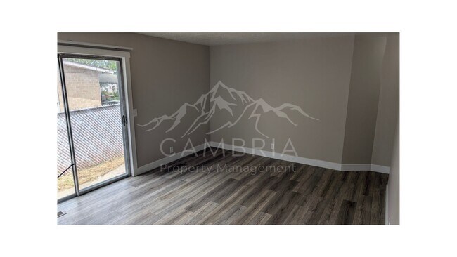 Foto del edificio - 4 BR House For Rent in Midvale