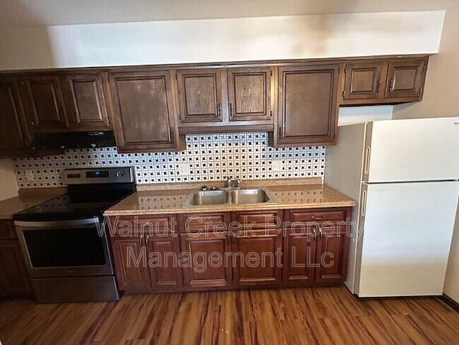 Foto del edificio - 115 Fox Hill Ln