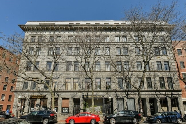 Building Photo - 142 Commercial Street