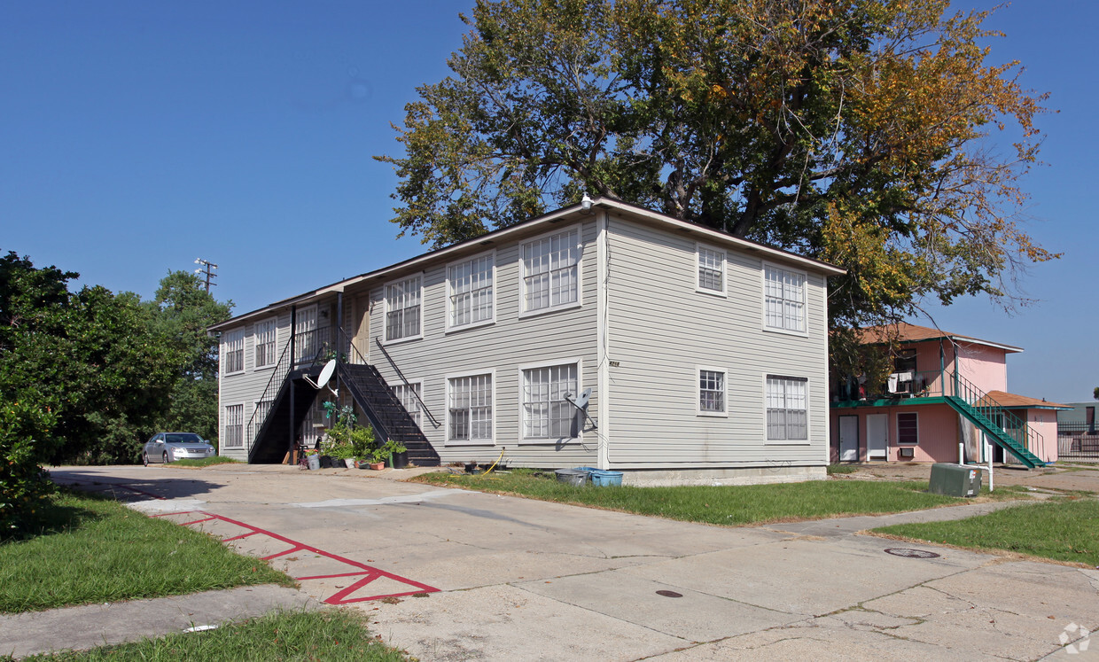 Foto principal - 4718-4748 Tigerland Ave