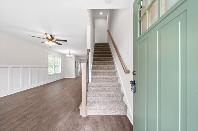 Building Photo - Greenwood Ave -923