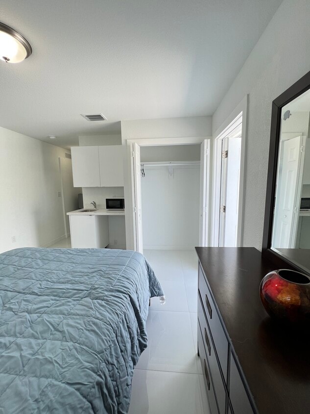 1965 NW 173rd St Unit side B, Miami Gardens, FL 33056 Apartments in