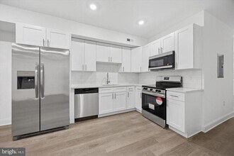 Building Photo - 838 S 51st St