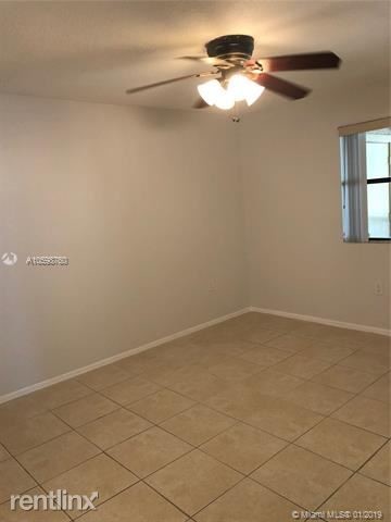 Building Photo - 15661 SW 104th Terrace