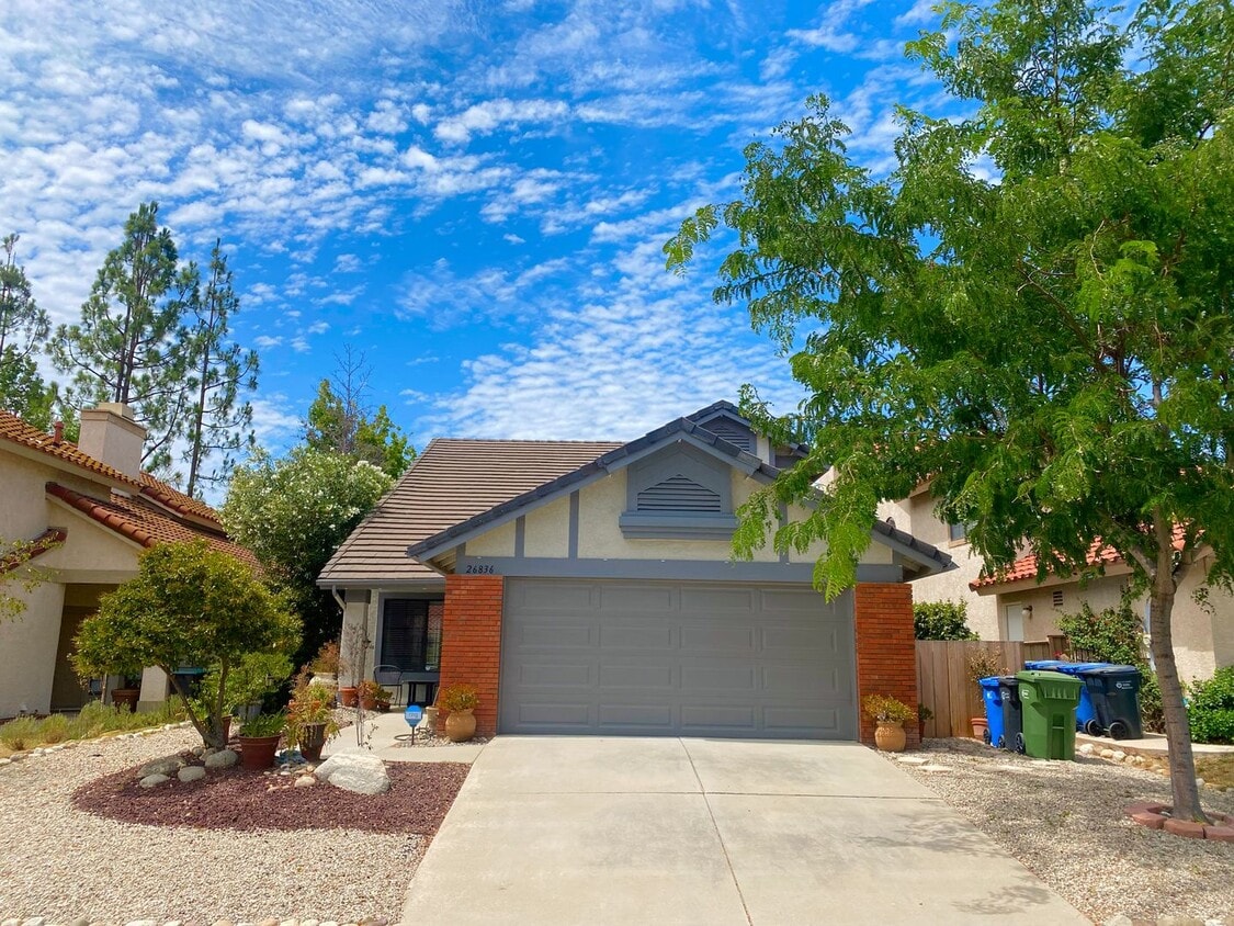 Foto principal - Calabasas Two-Story 4b/3b Beautifully & Mo...