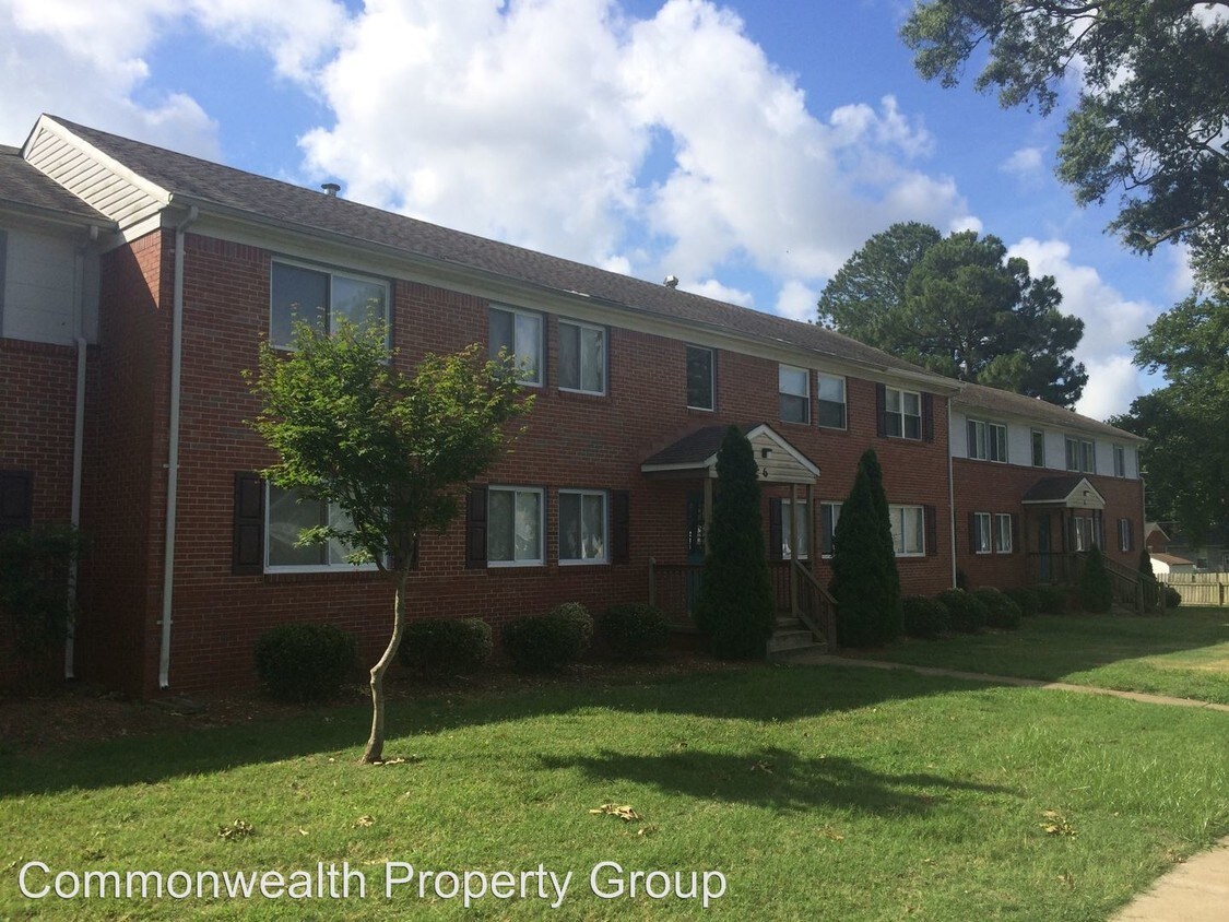 Primary Photo - 2 br, 1 bath Apartment - 8 Pollux Circle East