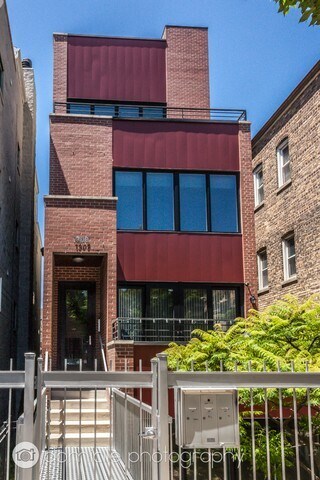 Foto del edificio - 1308 N Bosworth Ave