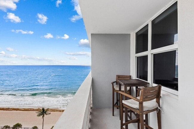 Building Photo - 4250 Galt Ocean Dr