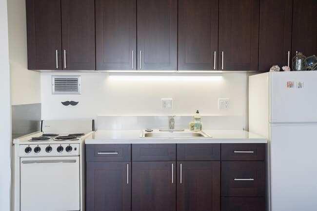 Building Photo - 364 Seaside Ave