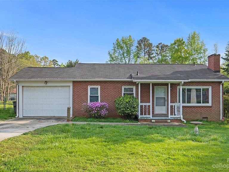 2926 Oakwood Dr, Charlotte, NC 28269 House Rental in Charlotte, NC